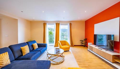 Three-Bedroom Vacation Home 