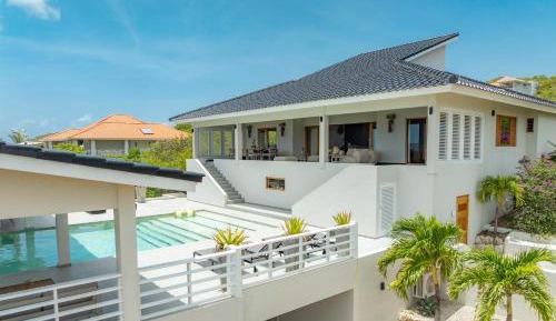 Villa with Sea View