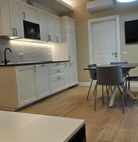 Deluxe One-Bedroom Apartment with City View