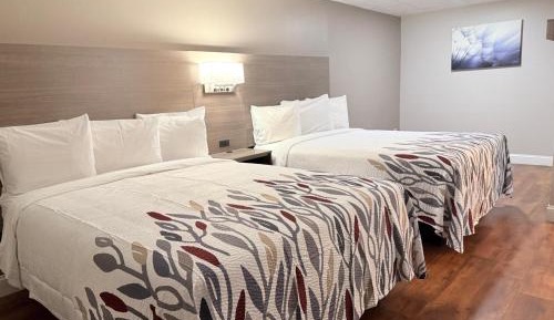  Deluxe Room with Two Queen Beds Non-Smoking