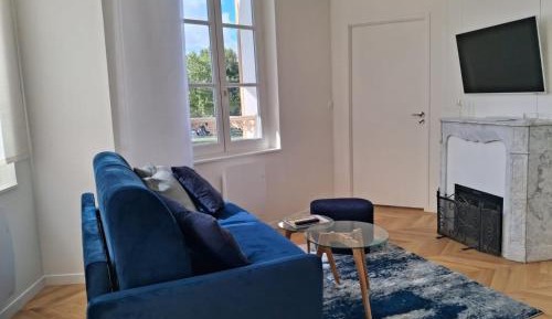 Deluxe One-Bedroom Apartment with City View