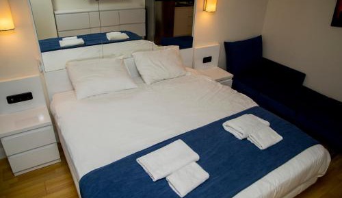 Triple Room with Private Bathroom