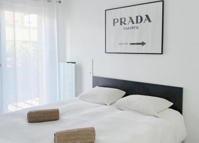 Deluxe One-Bedroom Apartment with Garden View