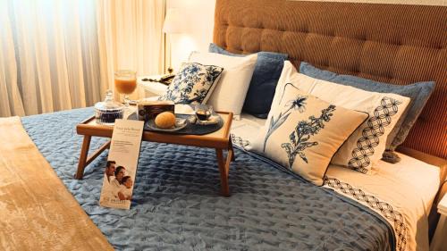 Deluxe One-Bedroom Apartment with City View