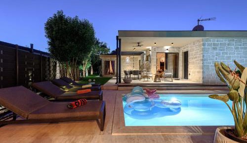 One-Bedroom Villa