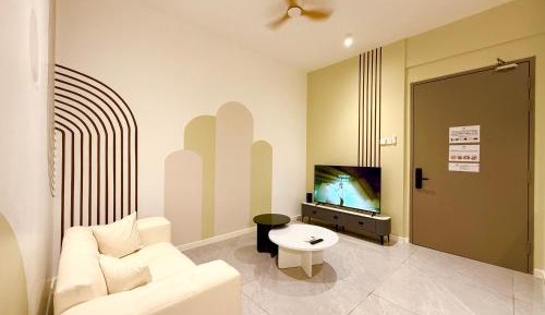 One-Bedroom Apartment with Sea View and Balcony