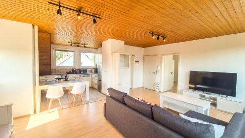 One-Bedroom Deluxe Apartment