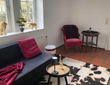 Superior One-Bedroom Apartment