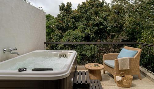 Neelakurinji Suite