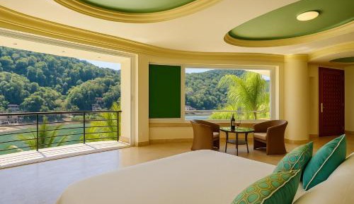 Villa - Beach Front