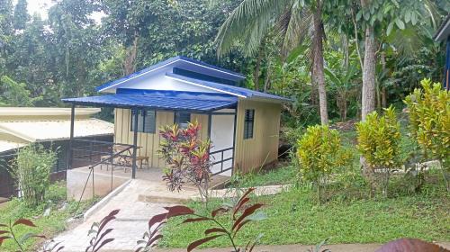 Bungalow with Garden View