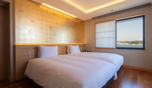 Deluxe Twin Room with Sea View