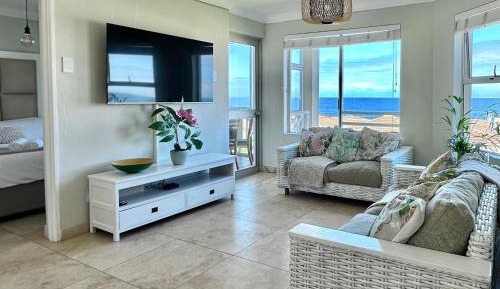 Three-Bedroom Apartment with Ocean View