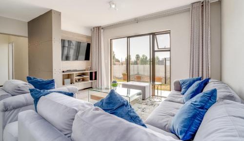 Three-Bedroom Premium Apartment