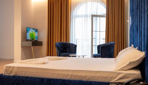 Deluxe Double Room with Balcony