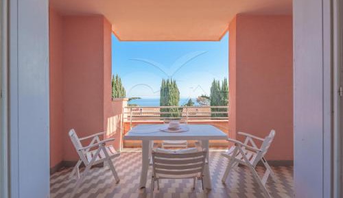 Three-Bedroom Apartment with Ocean View