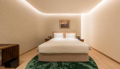 Deluxe – Room With Breakfast – 4 Hours Package