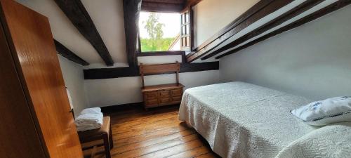 Single Room with Private External Bathroom