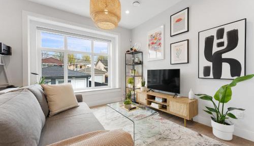 Three-Bedroom Townhouse