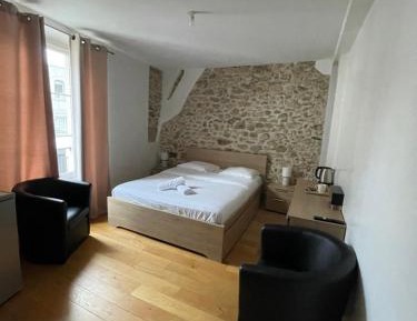 Apartment with Shower