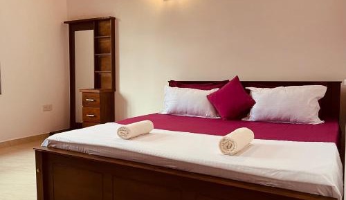 Economy Triple Room