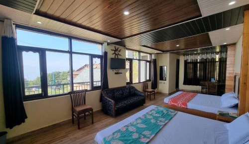 Family Room with Mountain View