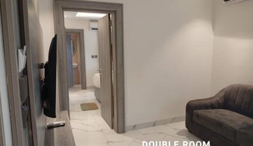 Superior King Suite