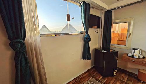 Suite with Mountain View