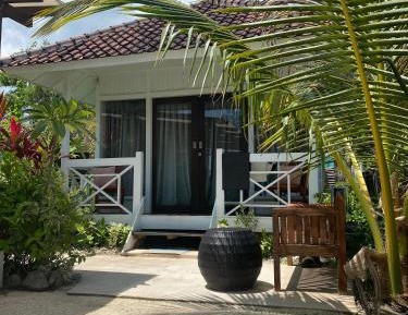 Villa - Beach Front