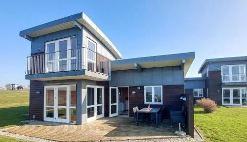 Four-Bedroom Holiday Home