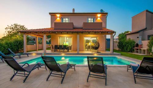 Villa with Private Pool