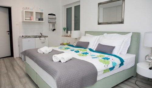 Premium Studio with Terrace and Parking
