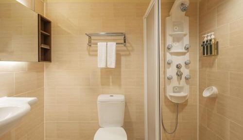Quadruple Room with Shower