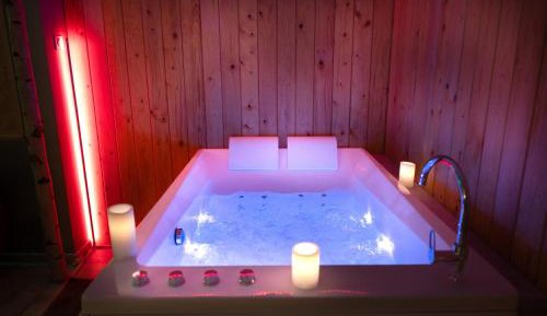 One-Bedroom Apartment with Spa Bath