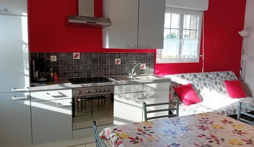 One-Bedroom Apartment (2 Adults + 2 Children)