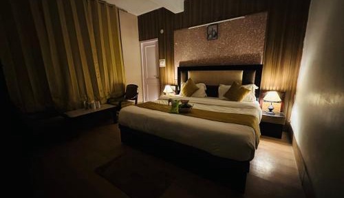 King Room with Mountain View