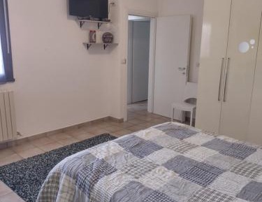 Deluxe Double Room (2 Adults + 1 Child)