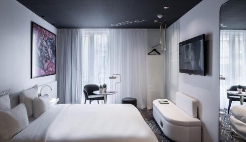Privilege Room