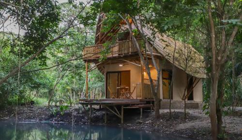 Bungalow - Water Front 