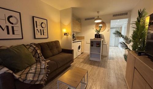 One-Bedroom Apartment - Non-Smoking