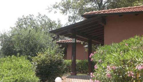 Cottage with Garden View