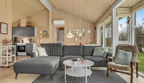 Three-Bedroom Holiday Home 