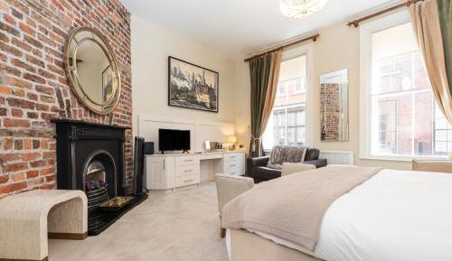 The James Joyce Suite ( Single & King )