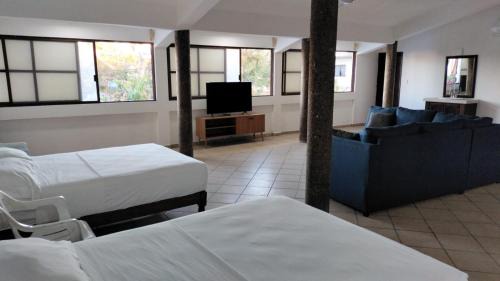 Room #673641006