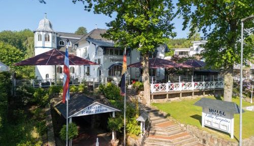 Double Room (1 Adult)