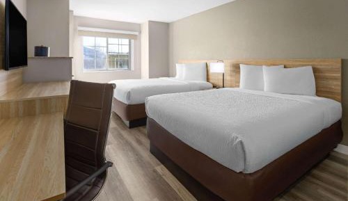 Queen Room with Two Queen Beds - Non-Smoking