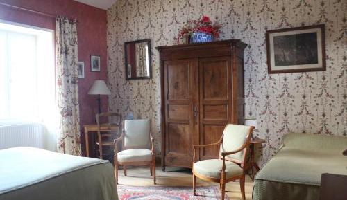 Triple Room with Private Bathroom