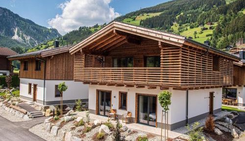 Five-Bedroom Holiday Home