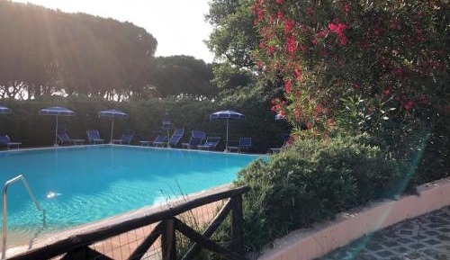 One-Bedroom Apartment with Terrace