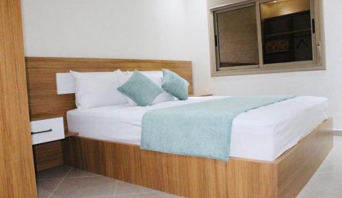 Classic One-Bedroom Apartment with King Bed